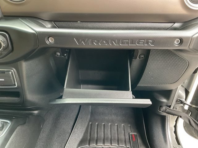 Used 2020 Jeep Wrangler Unlimited Rubicon AWD/4WD image 36