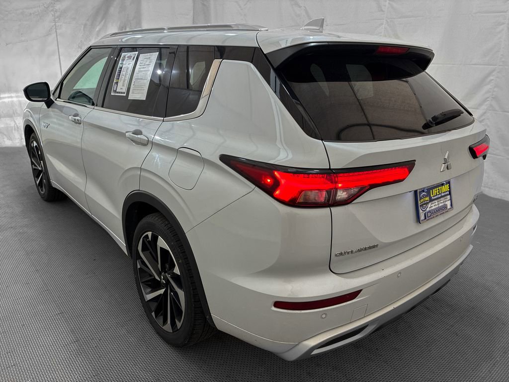 Used 2024 Mitsubishi Outlander SEL AWD/4WD image 5