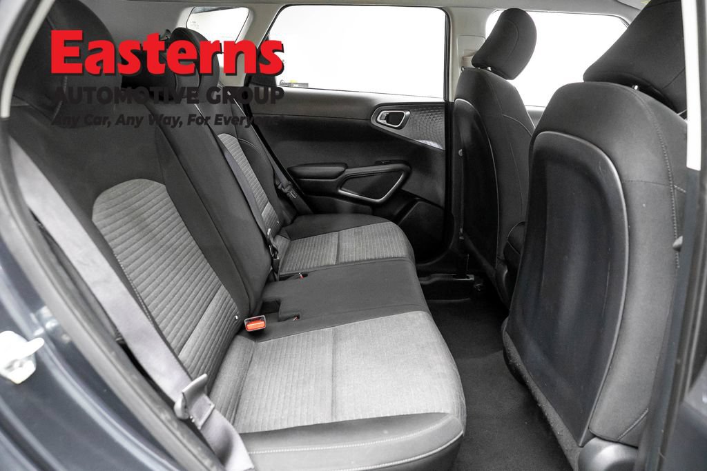 Used 2020 Kia Soul S FWD image 22