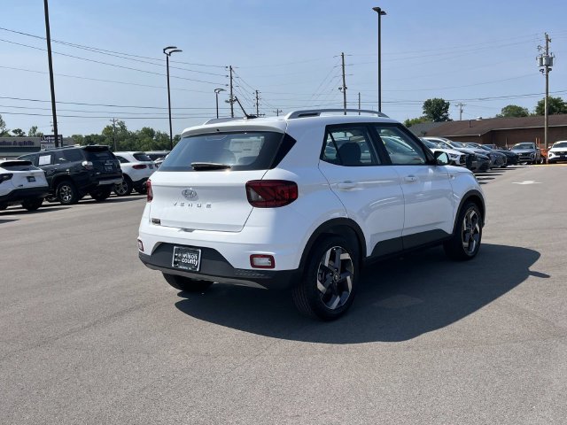 New 2026 Hyundai Venue SEL FWD image 5