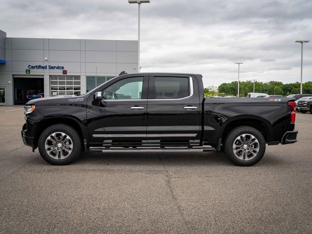 Used 2024 Chevrolet Silverado 1500 High Country w/ Technology Package image 10