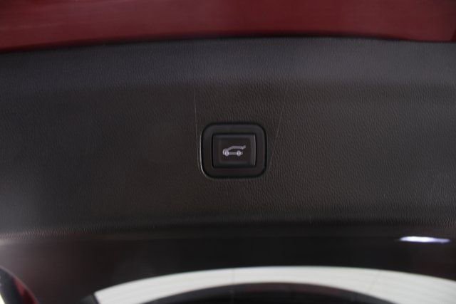 Used 2023 Buick Enclave Essence w/ Experience Buick Package image 21