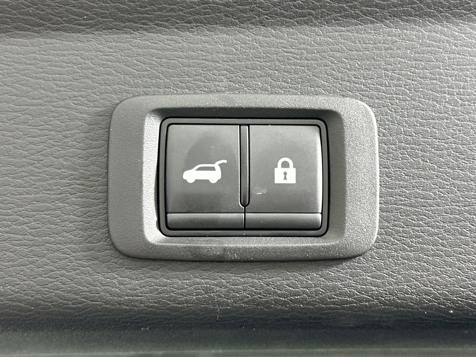Used 2024 Mitsubishi Outlander SE FWD image 32