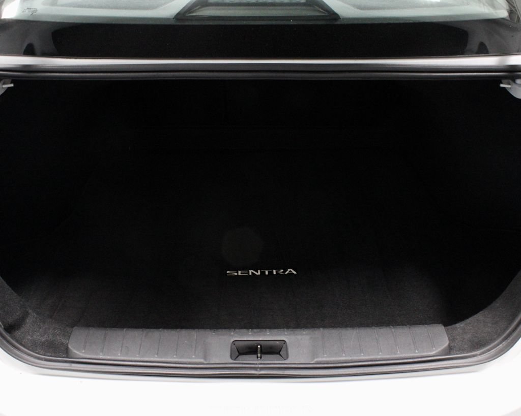 Certified 2025 Nissan Sentra SV FWD image 13