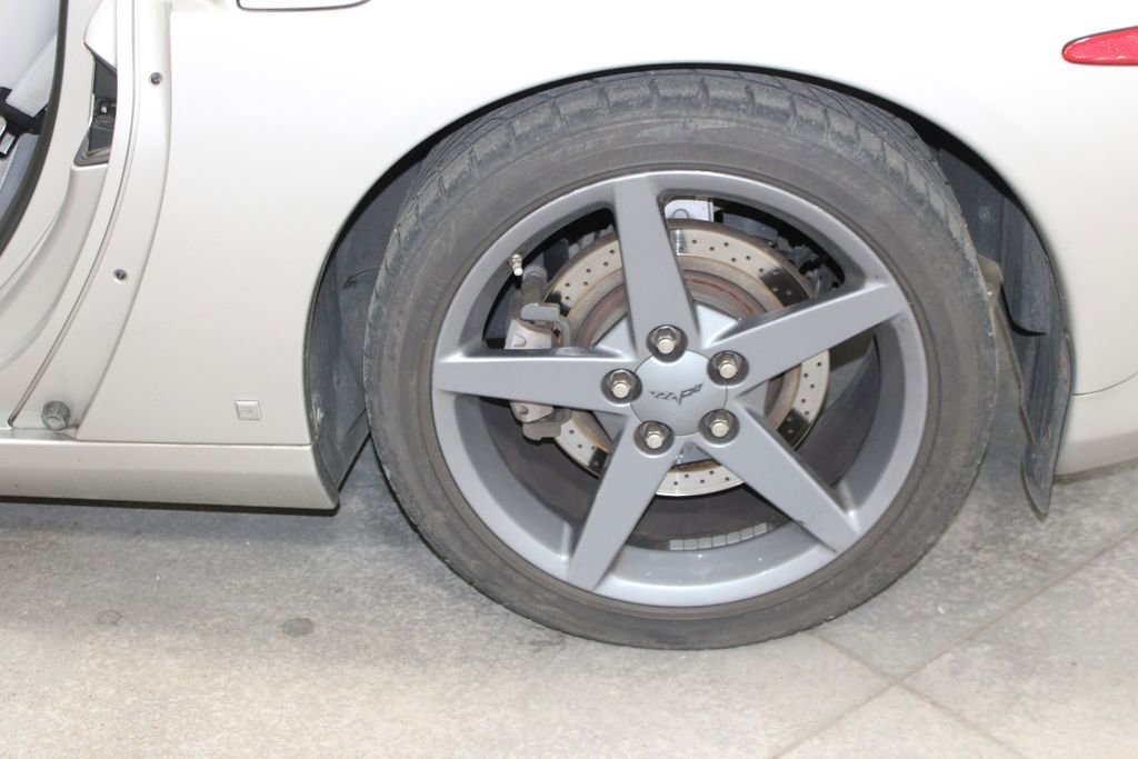 Used 2006 Chevrolet Corvette Convertible w/ Preferred Equipment Group image 40