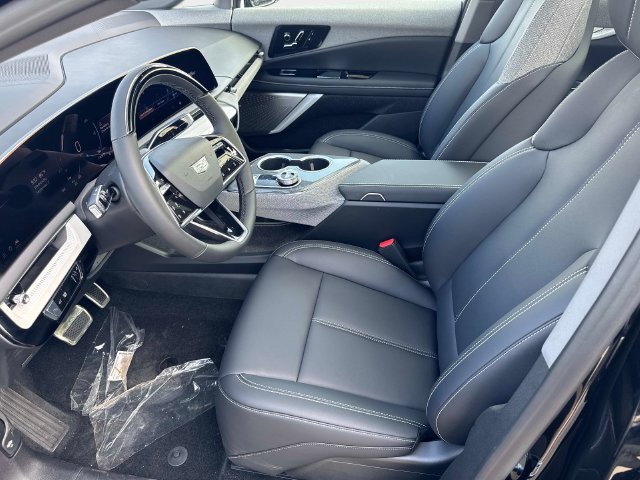 New 2027 Cadillac Optiq Sport w/ LPO, Floor Liner Package AWD/4WD image 19
