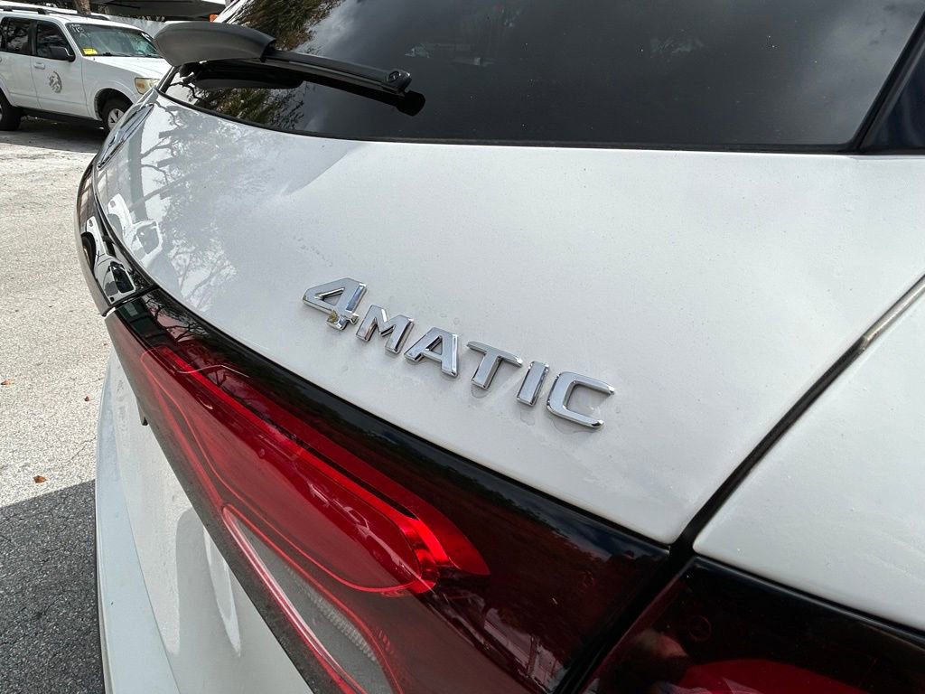 Used 2025 Mercedes-Benz GLC 300 4MATIC image 37