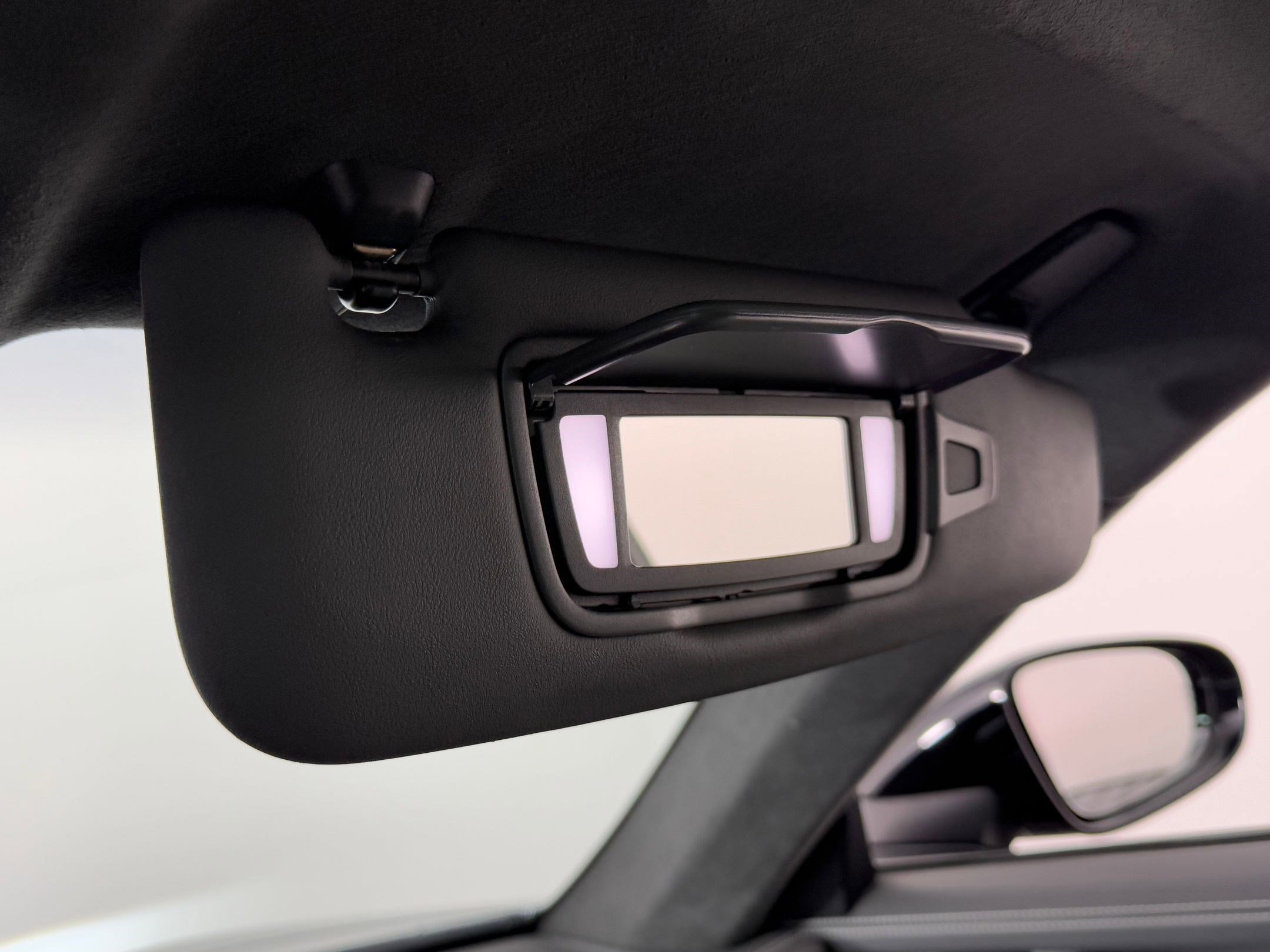 Used 2022 Porsche 911 Turbo image 25