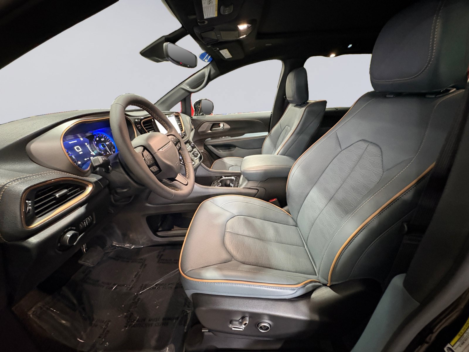 New 2027 Chrysler Pacifica Pinnacle w/ Theater Group AWD/4WD image 9