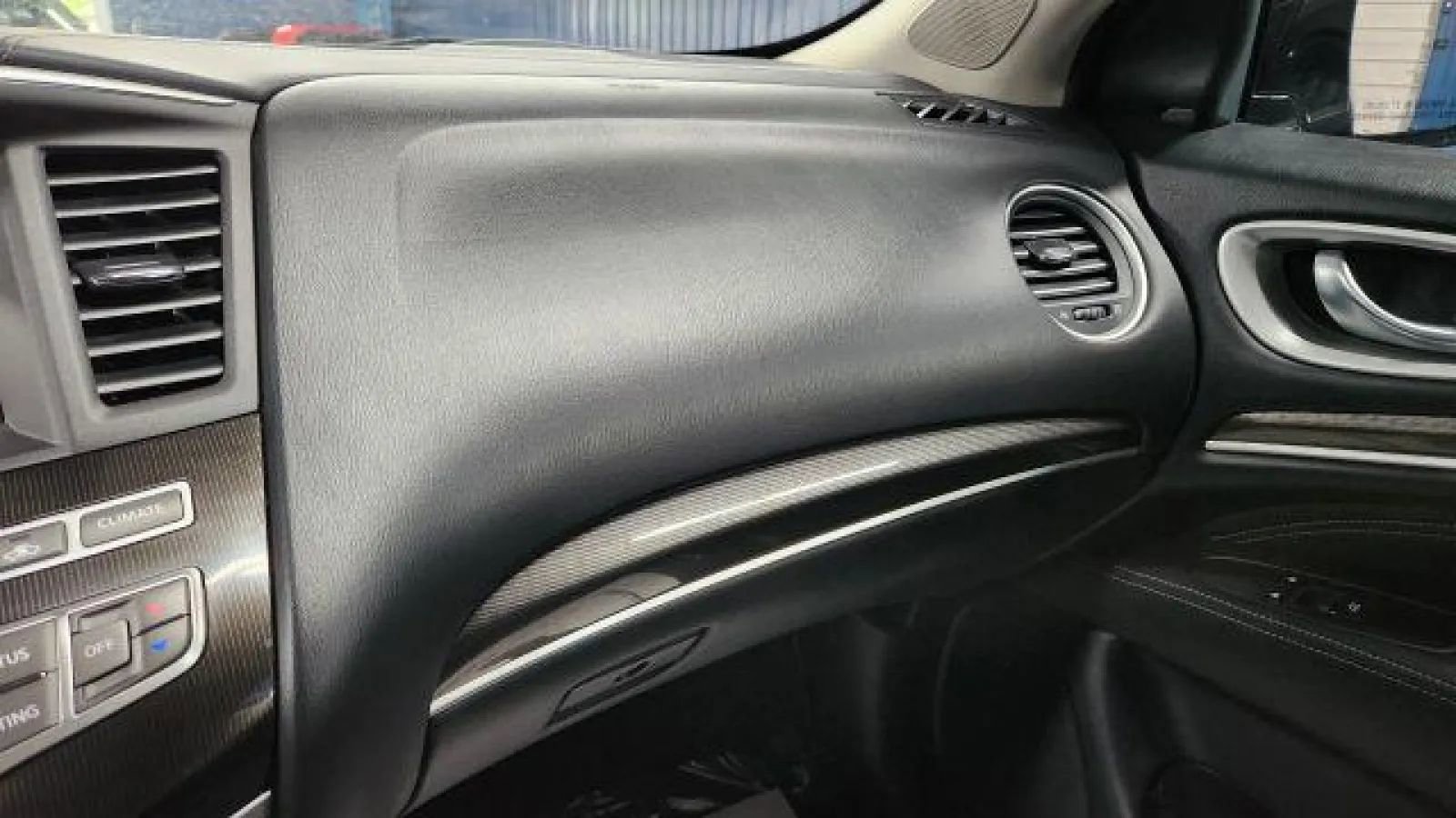 Used 2020 INFINITI QX60 Luxe w/ Essential Package image 49