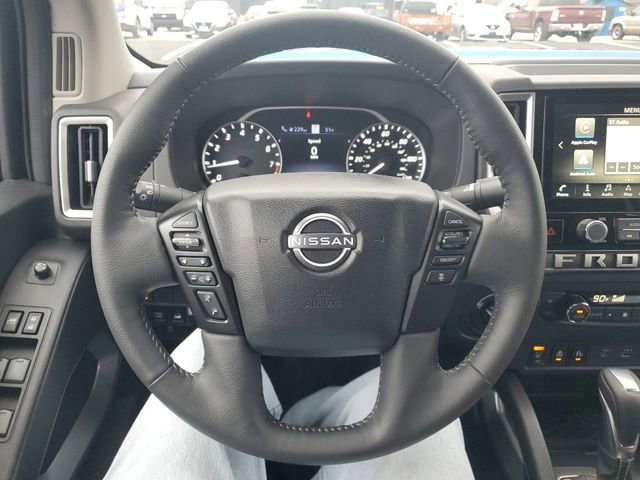 Used 2025 Nissan Frontier SL image 32