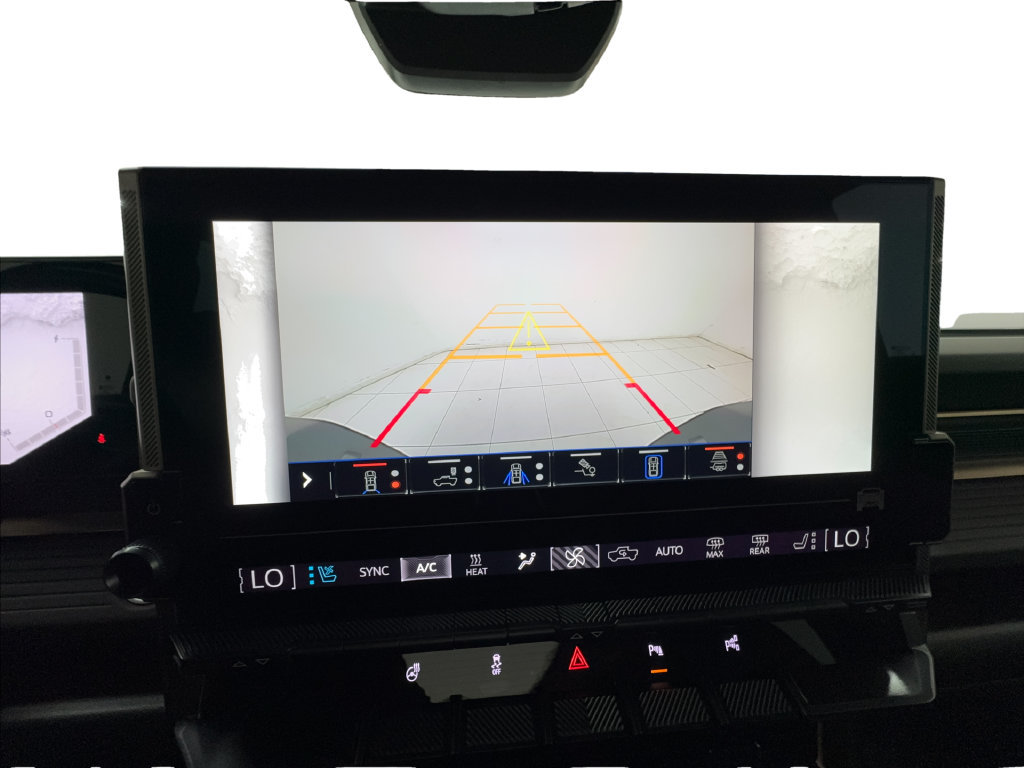 Used 2024 GMC Hummer EV 3X w/ LPO, Illumination Package AWD/4WD image 50