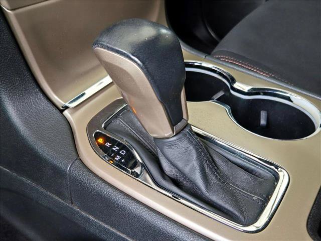 Used 2016 Jeep Grand Cherokee Laredo 75th Anniversary AWD/4WD image 16