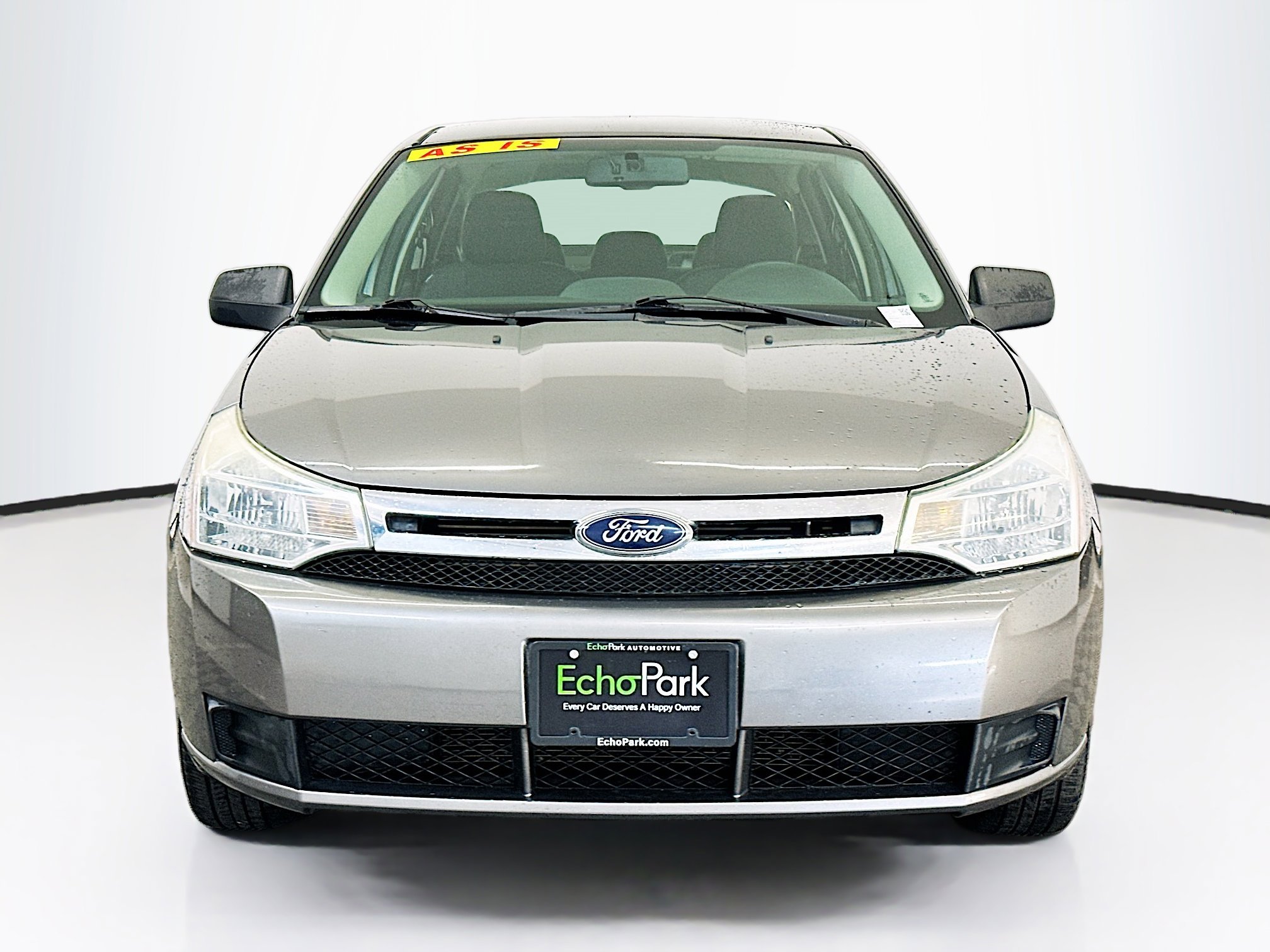 Used 2009 Ford Focus SE FWD image 2