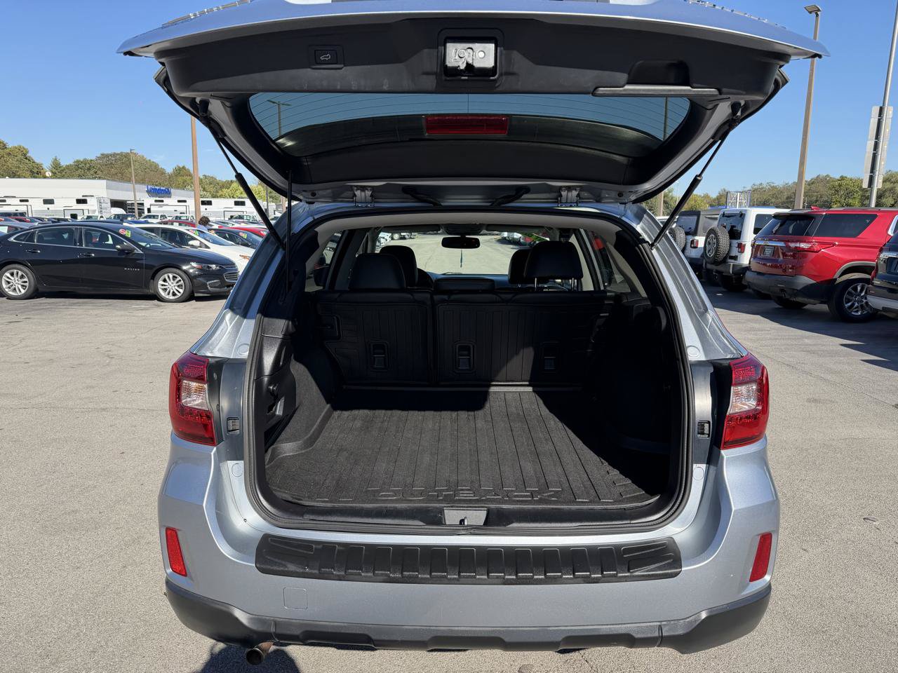 Used 2016 Subaru Outback 2.5i Limited w/ Protection Package #1 AWD/4WD image 11