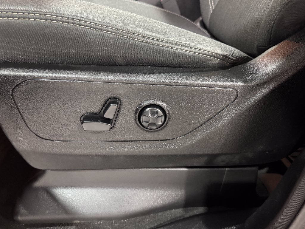 Used 2020 RAM 1500 Big Horn AWD/4WD image 19