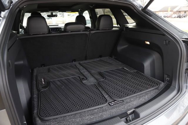 Used 2022 Volkswagen Atlas Cross Sport SE image 5