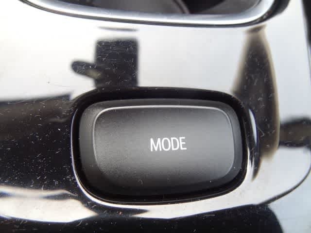 Used 2023 Buick Envision Essence w/ Sport Touring Package FWD image 38