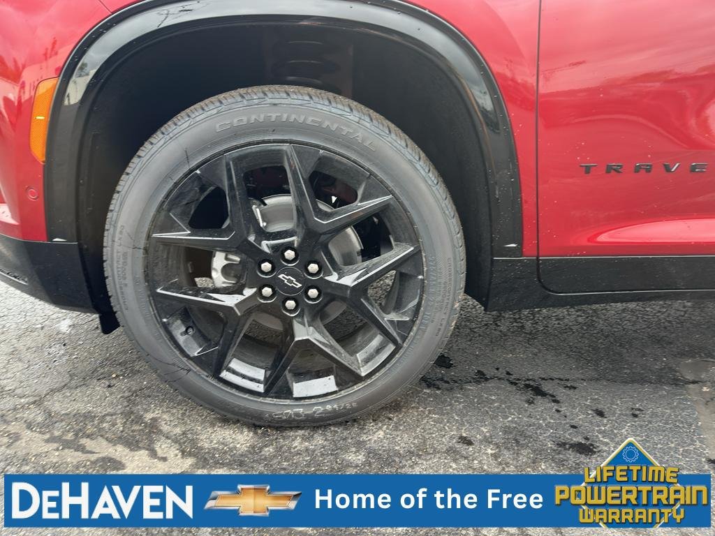 New 2026 Chevrolet Traverse RS w/ LPO, Floor Liner Package AWD/4WD image 32
