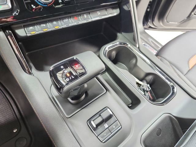 Used 2025 GMC Sierra 1500 AT4 w/ Technology Package AWD/4WD image 30