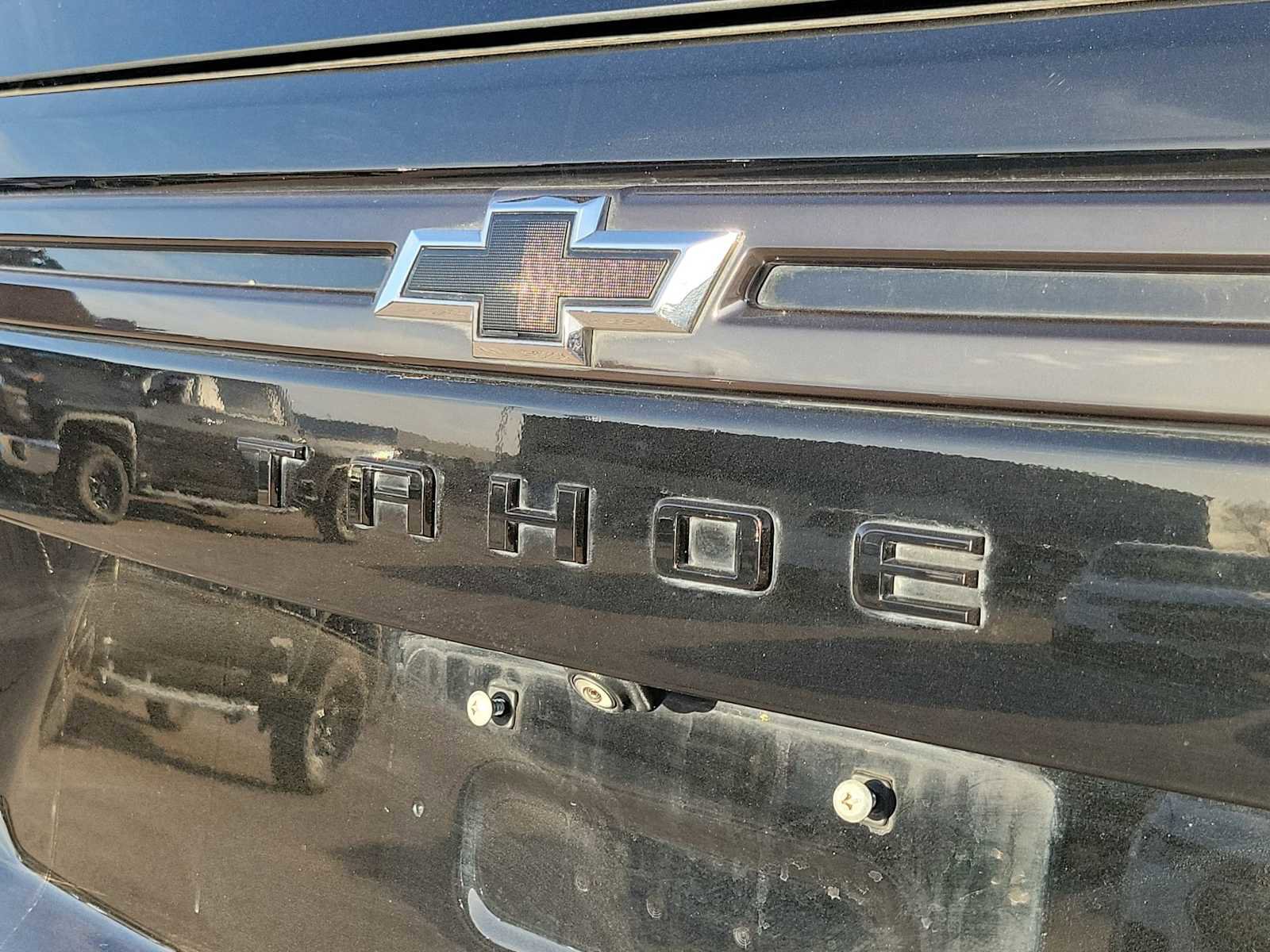 Used 2021 Chevrolet Tahoe Z71 w/ Rear Media and Nav Package image 15