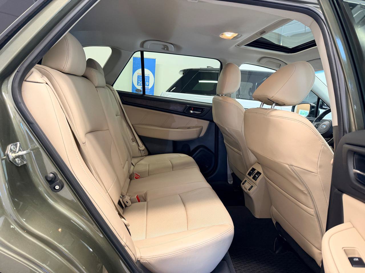 Used 2018 Subaru Outback 2.5i Limited AWD/4WD image 29