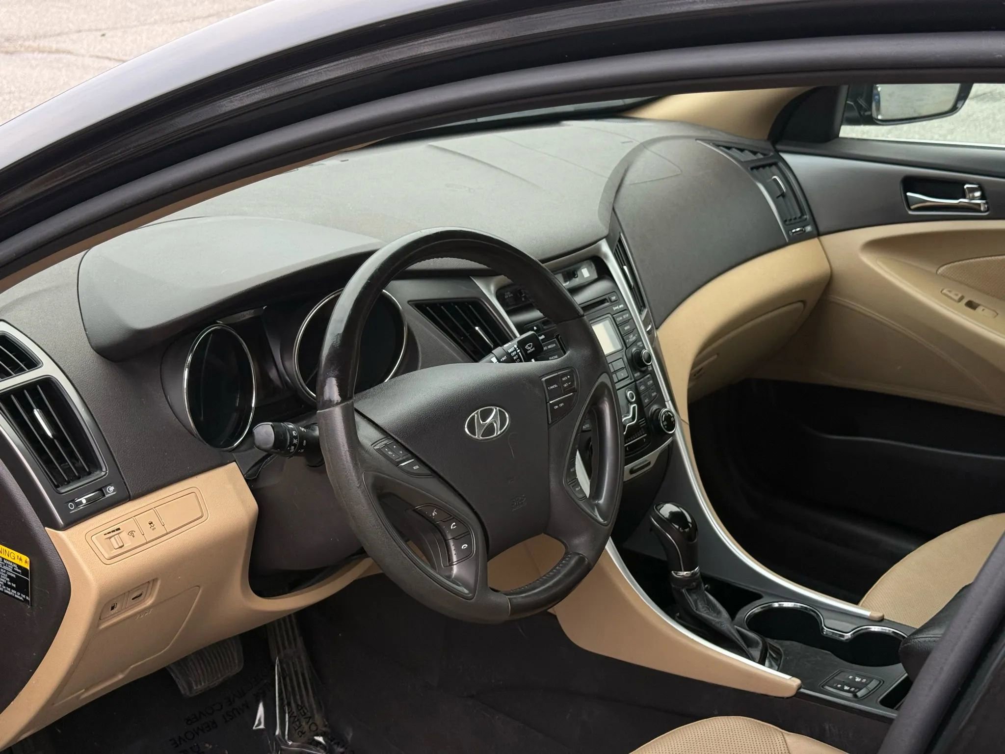 Used 2012 Hyundai Sonata Hybrid w/ Leather Pkg image 18