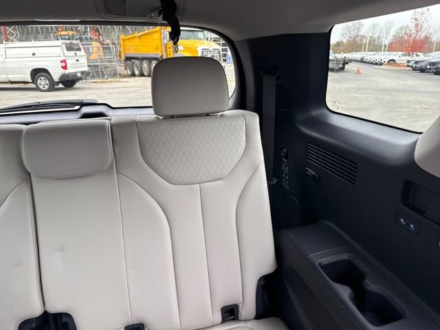 Used 2021 Hyundai Palisade SEL w/ Premium Package image 24