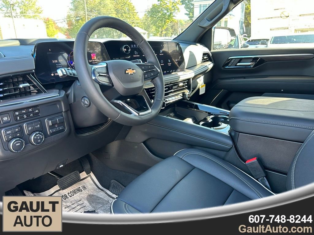 New 2025 Chevrolet Suburban Premier w/ Sun And Tow Package image 10