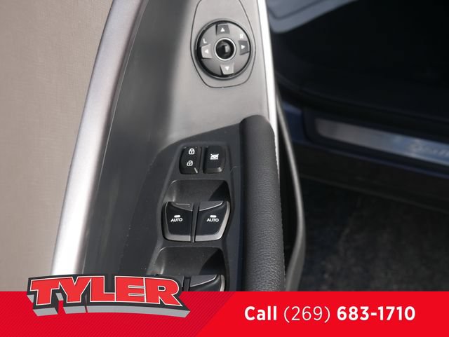 Used 2015 Hyundai Santa Fe Sport w/ Option Group 04 AWD/4WD image 22
