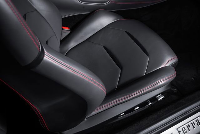 Used 2019 Ferrari GTC4Lusso AWD/4WD image 63