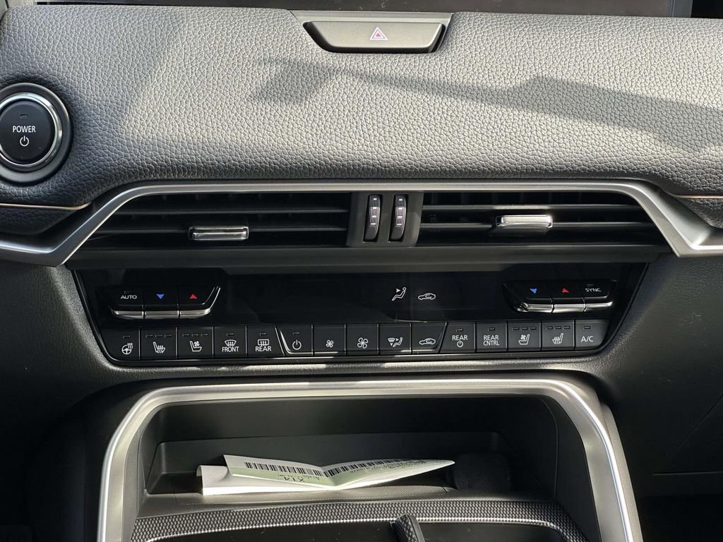 New 2026 MAZDA CX-90 Plug-In Hybrid w/ Preferred image 11