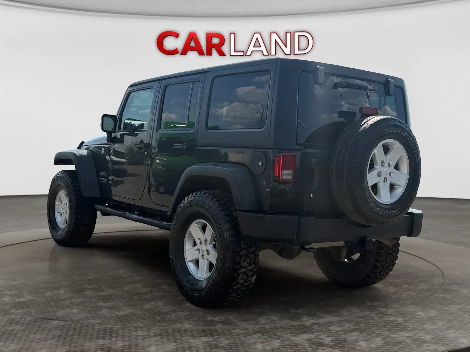 Used 2018 Jeep Wrangler Unlimited Sport S AWD/4WD image 4