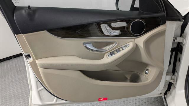 Used 2019 Mercedes-Benz C 300 Sedan image 12