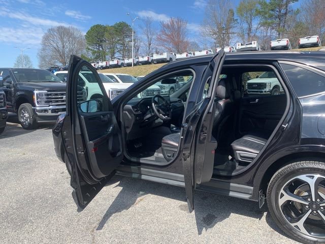 Certified 2023 Ford Escape ST-Line Elite w/ Premium Technology Package AWD/4WD image 17