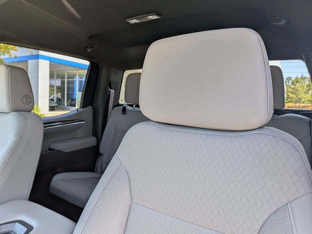 Used 2025 Chevrolet Silverado 1500 LT AWD/4WD image 15