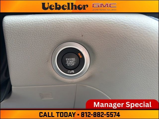 Used 2024 Chrysler Pacifica Limited FWD image 27