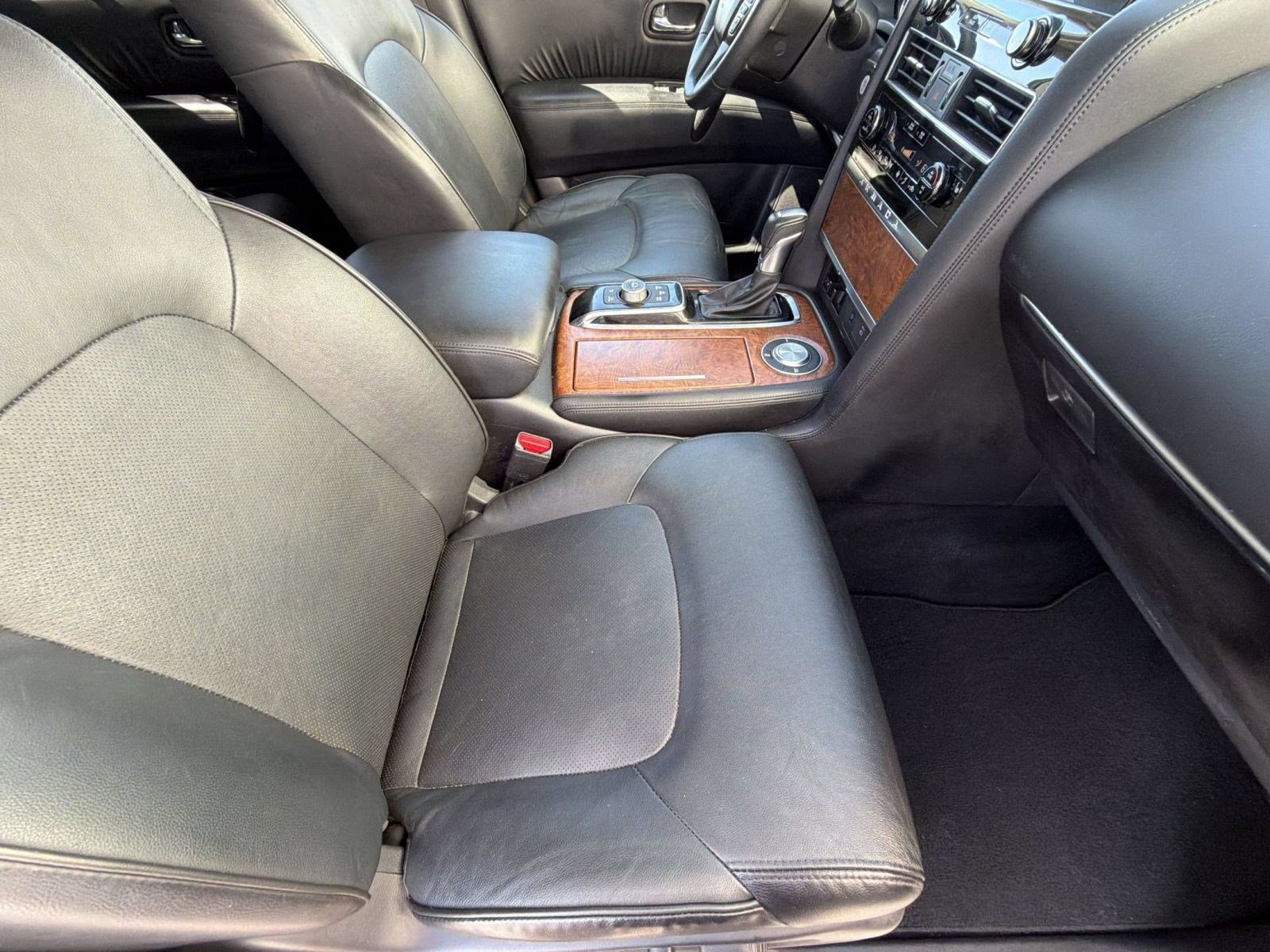 Used 2023 Nissan Armada SL w/ Captain's Chairs Package RWD image 26