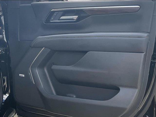 Used 2025 Chevrolet Tahoe Premier RWD image 19