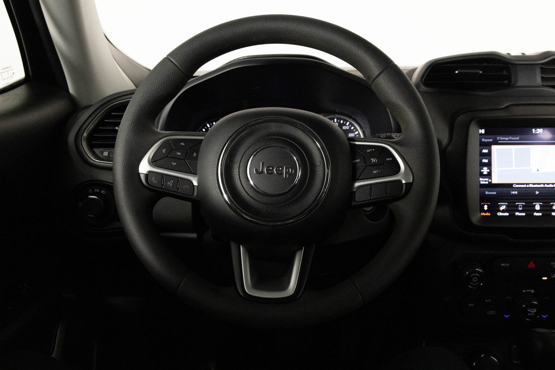 Used 2023 Jeep Renegade Latitude image 27