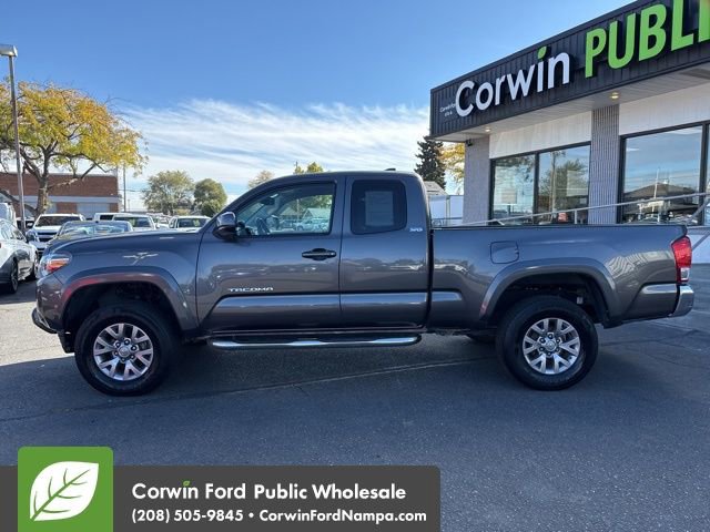 Used 2016 Toyota Tacoma SR5 image 8