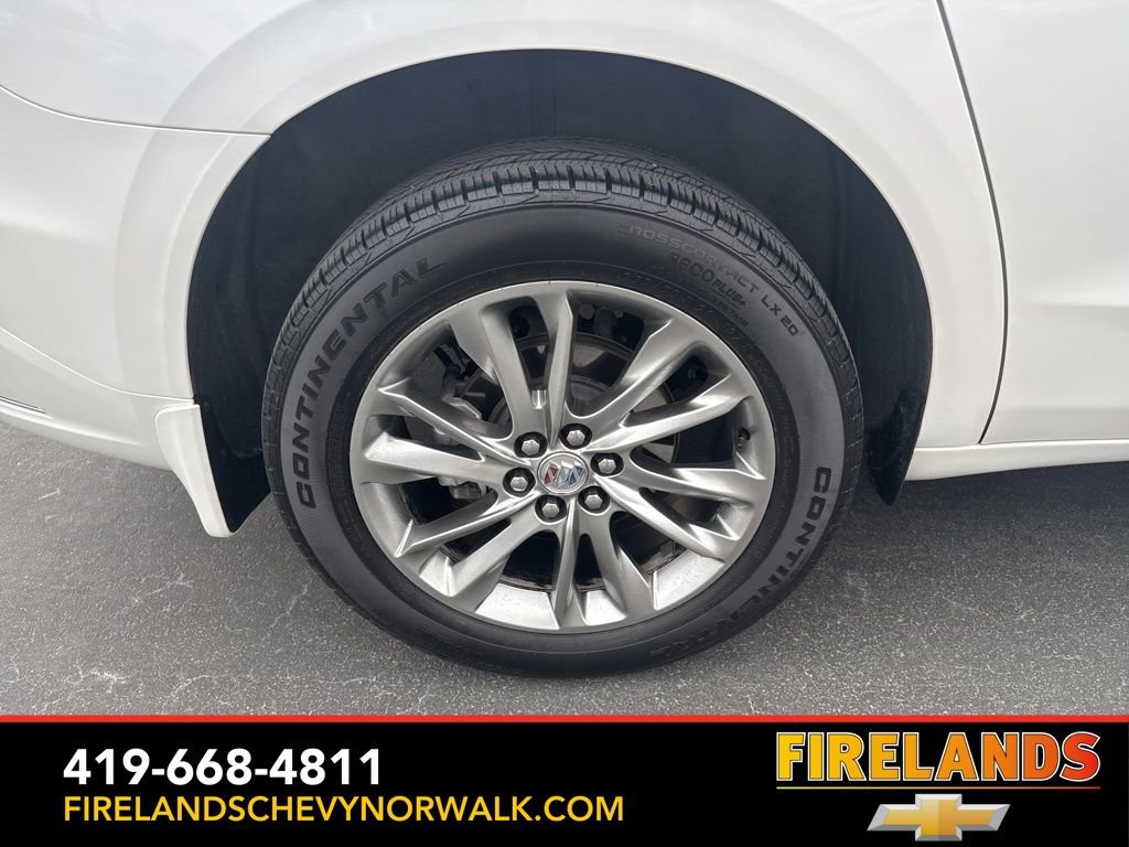 Certified 2024 Buick Enclave Avenir w/ Avenir Technology Package image 22