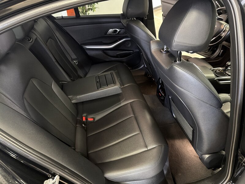 Used 2019 BMW 330i Sedan w/ Convenience Package RWD image 34