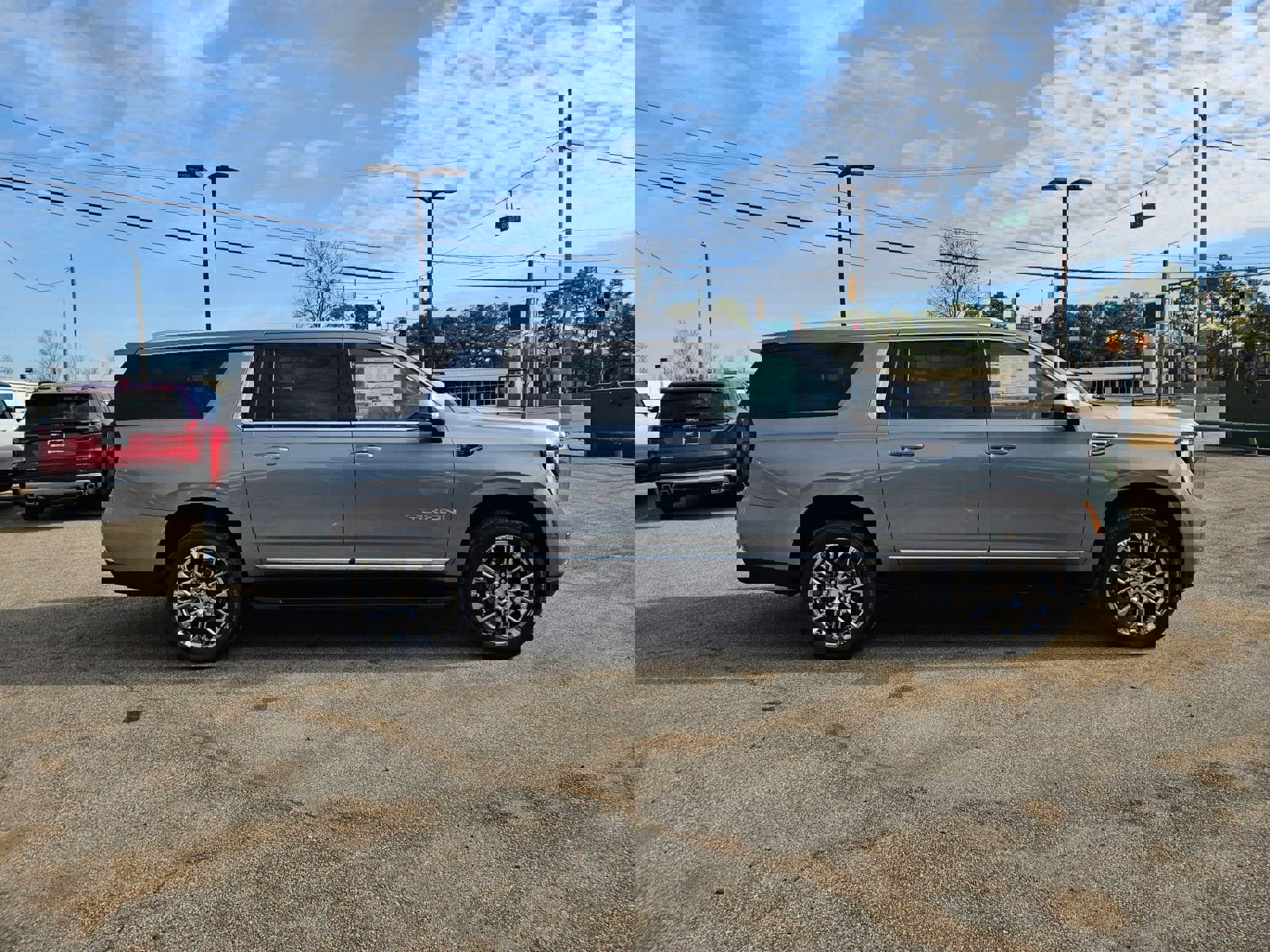 New 2026 GMC Yukon XL Elevation image 7