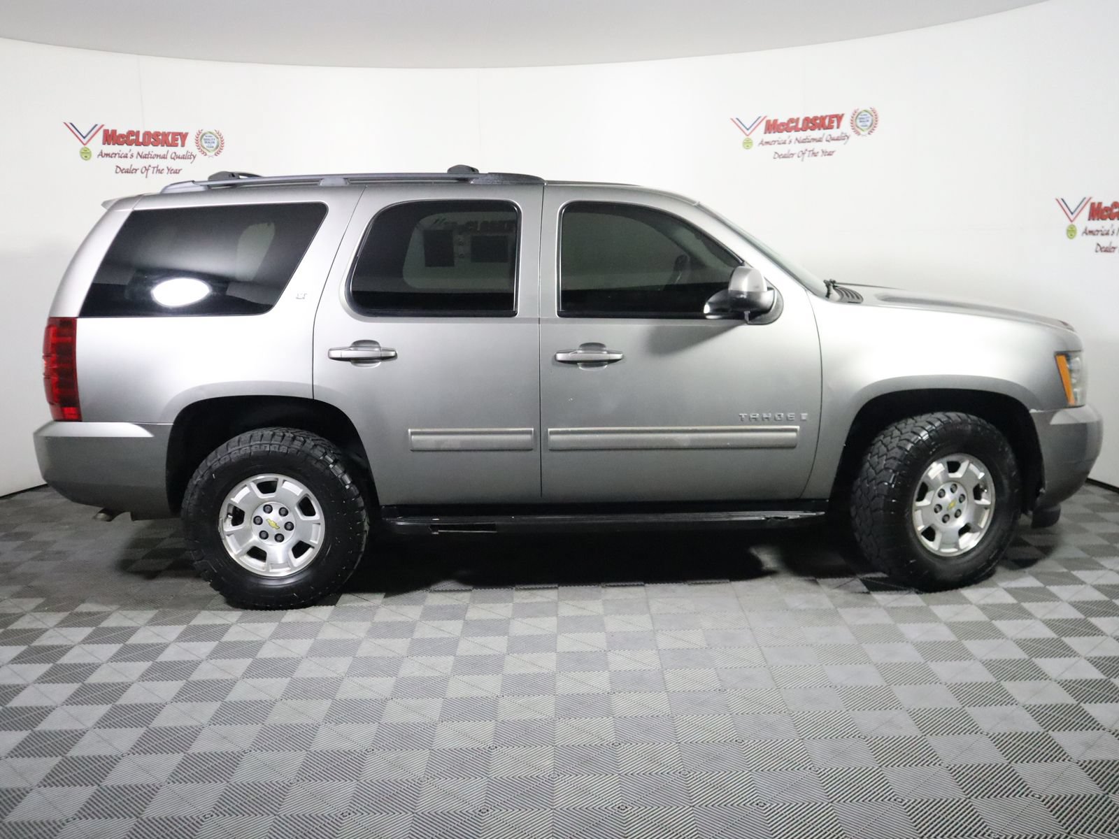 Used 2009 Chevrolet Tahoe LT AWD/4WD image 3