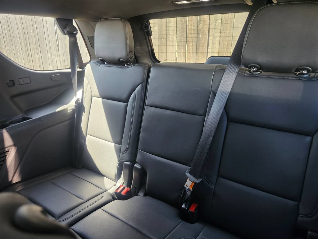 Used 2024 Chevrolet Tahoe LT RWD image 7