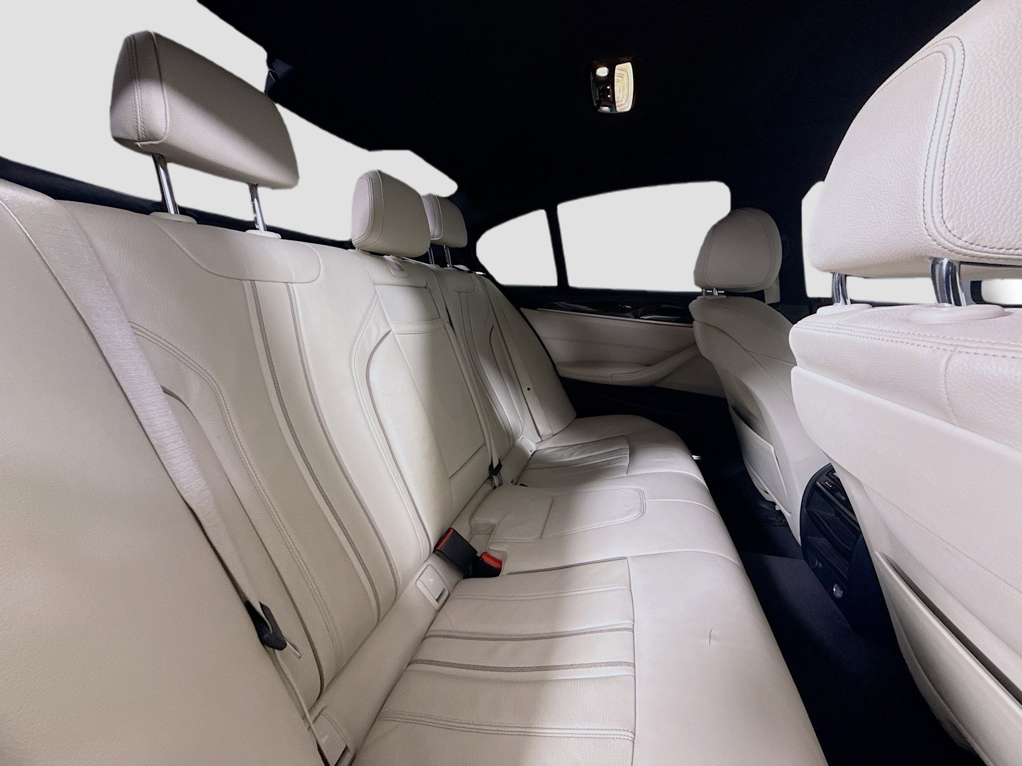 Used 2019 BMW 530i w/ Convenience Package image 27