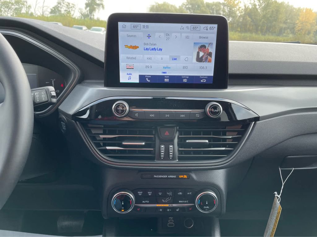 New 2025 Ford Escape Active w/ Cold Weather Package FWD image 19
