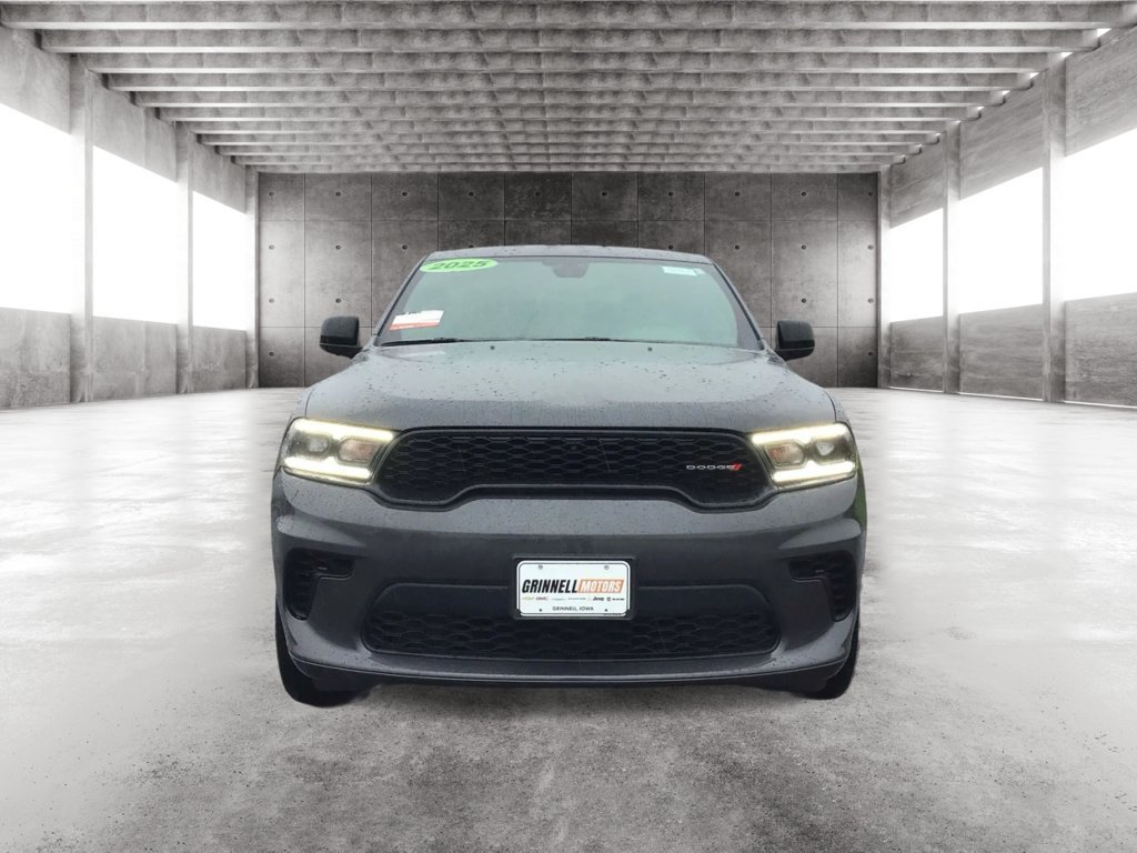 Used 2025 Dodge Durango GT AWD/4WD image 2