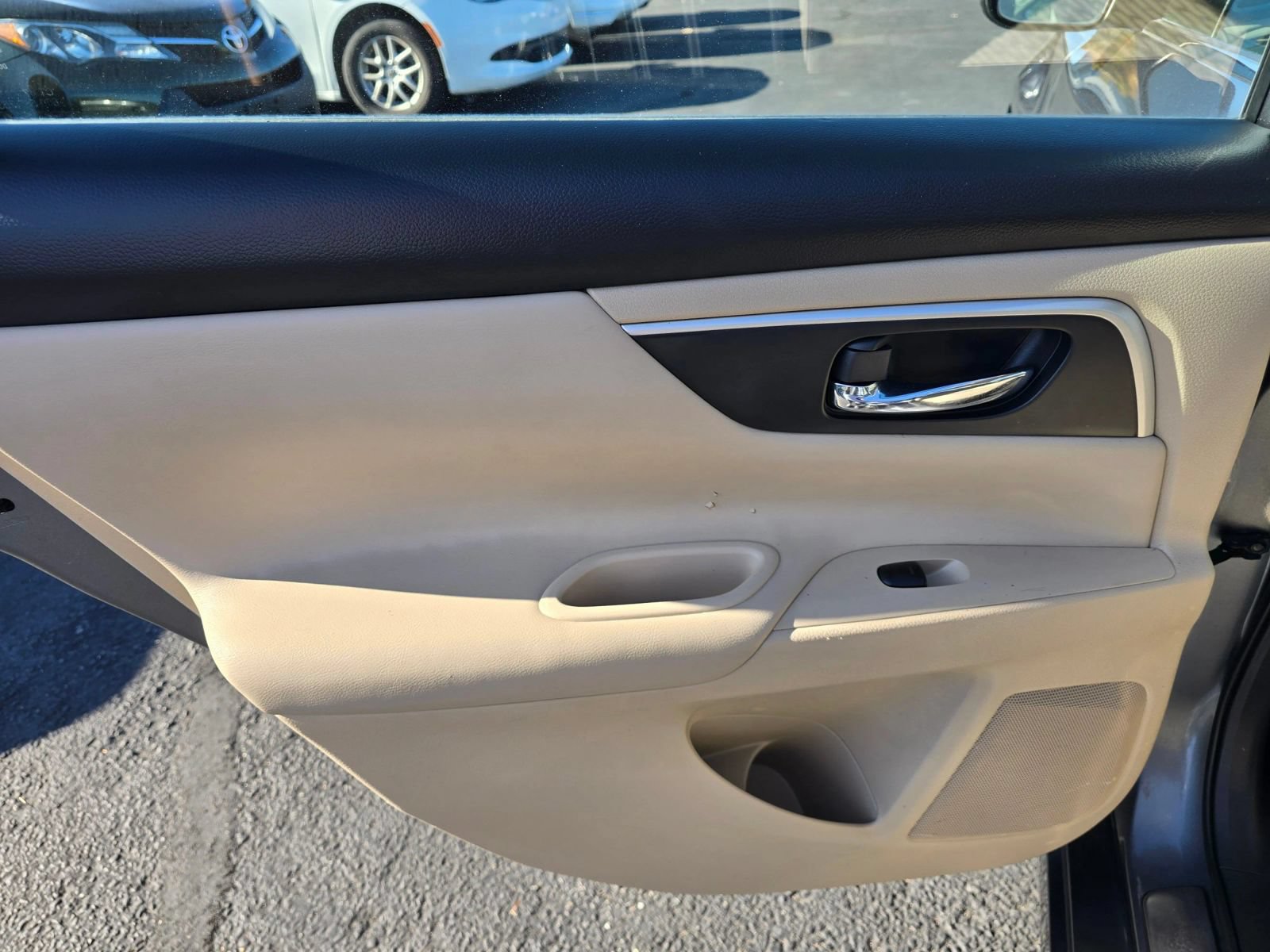Used 2016 Nissan Altima 2.5 SV FWD image 16